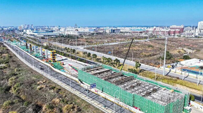 全国首条市域磁浮铁路隧道贯通：长浏快线建设提速，轨道交通机电安装市场迎来新机遇