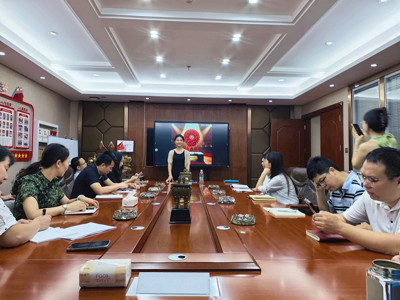 表彰营销标杆,聚力自营拓新|我司隆重表彰5月营销冠军卢鹰歌